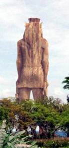 statue