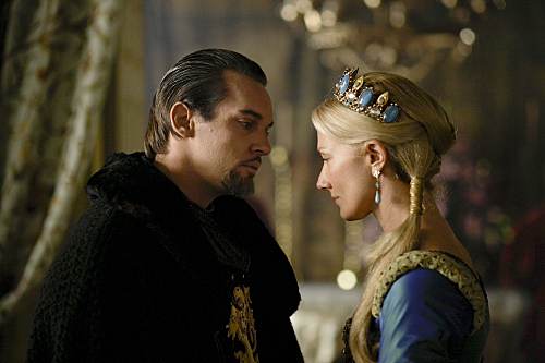 Henry VIII marries his final wife Catherine Parr played by Joley 