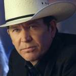 Leverage_306_7_TimothyHutton_PHErikHeinila