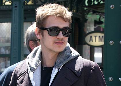 hayden christensen jumper. Hayden Christensen Sues USA