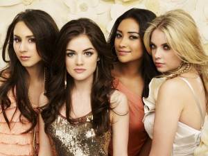 TROIAN BELLISARIO, LUCY HALE, SHAY MITCHELL, ASHLEY BENSON