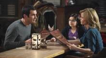 TY BURRELL, ARIEL WINTER, JULIE BOWEN