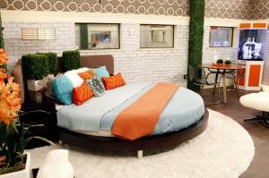 0000078407_20110627174024 Big Brother 13 HOH Room1