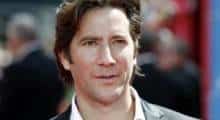 henry-ian-cusick-2010-8-29-18-30-26-300x201