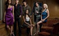 the-vampire-diaries-cast_471x351