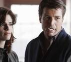 STANA KATIC, NATHAN FILLION