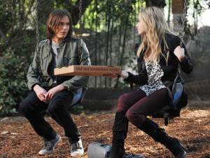 Pretty Little Liars: A Bad Romance on So Many Levels