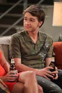 Two and a Half Men 9.16 - Jake