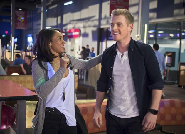 who is iris dating in the flash who is iris dating in the flash