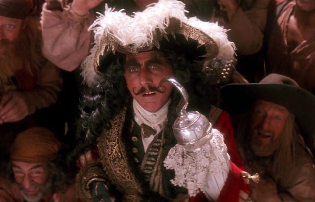 https://www.tvovermind.com/wp-content/uploads/2016/03/dustin_hoffman_as_captain_hook_in_the_hollywood_bl_5195be0ed7-640x411.jpg