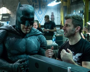 Zack Snyder directing Ben Affleck on 'Batman v Superman'