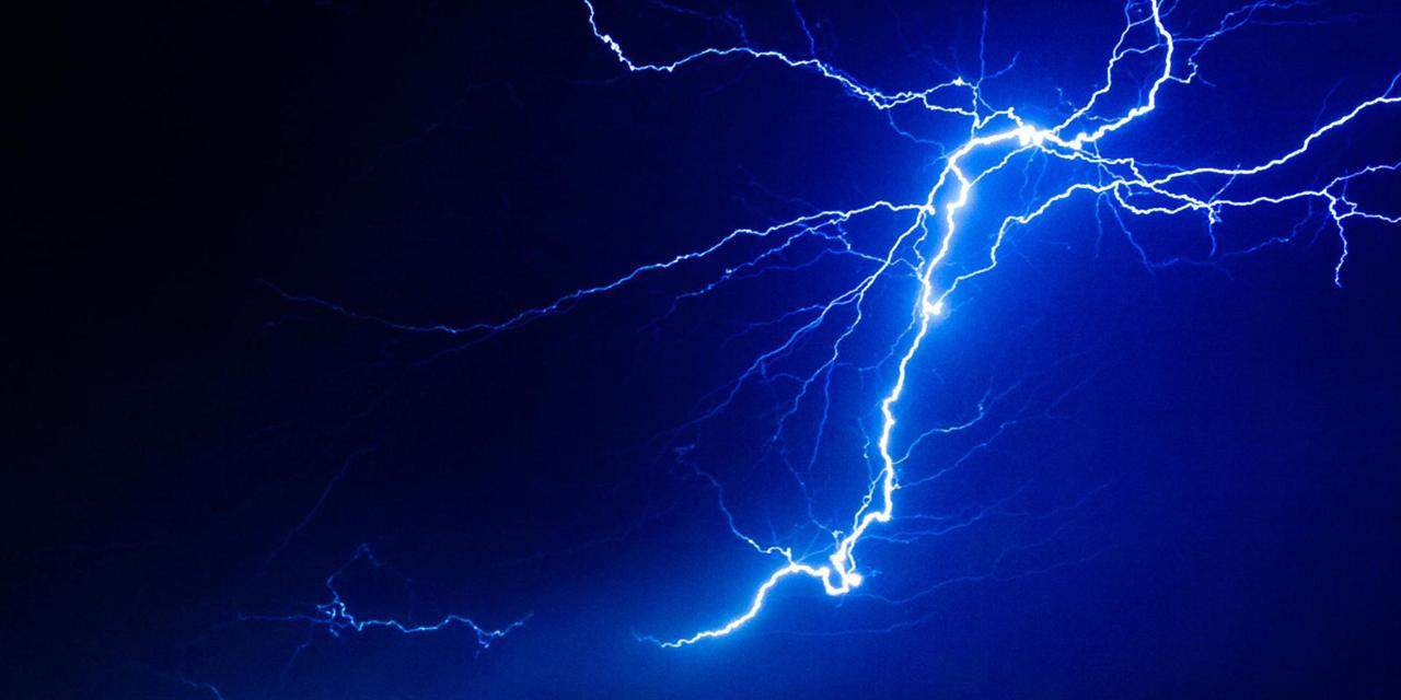 five awesome lightning strikes scenes in movies image of lightning