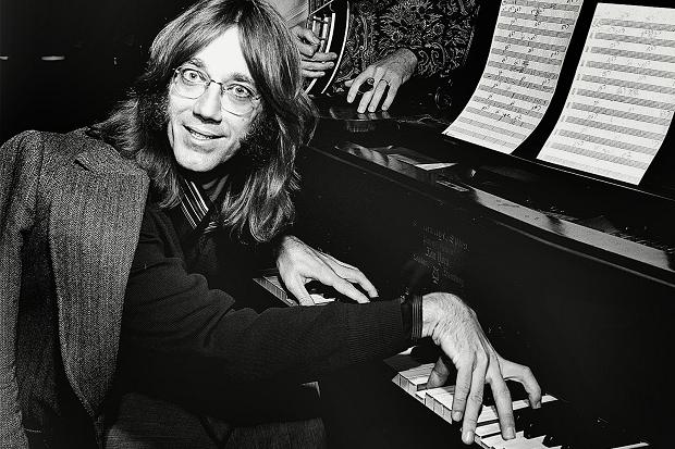 Keyboard Legend Ray Manzarek: The Doors' Uncommon Synergist