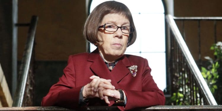 linda-hunt-hetty-1542753118-750x377.jpg