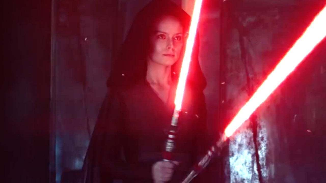 rise of skywalker rey's lightsaber